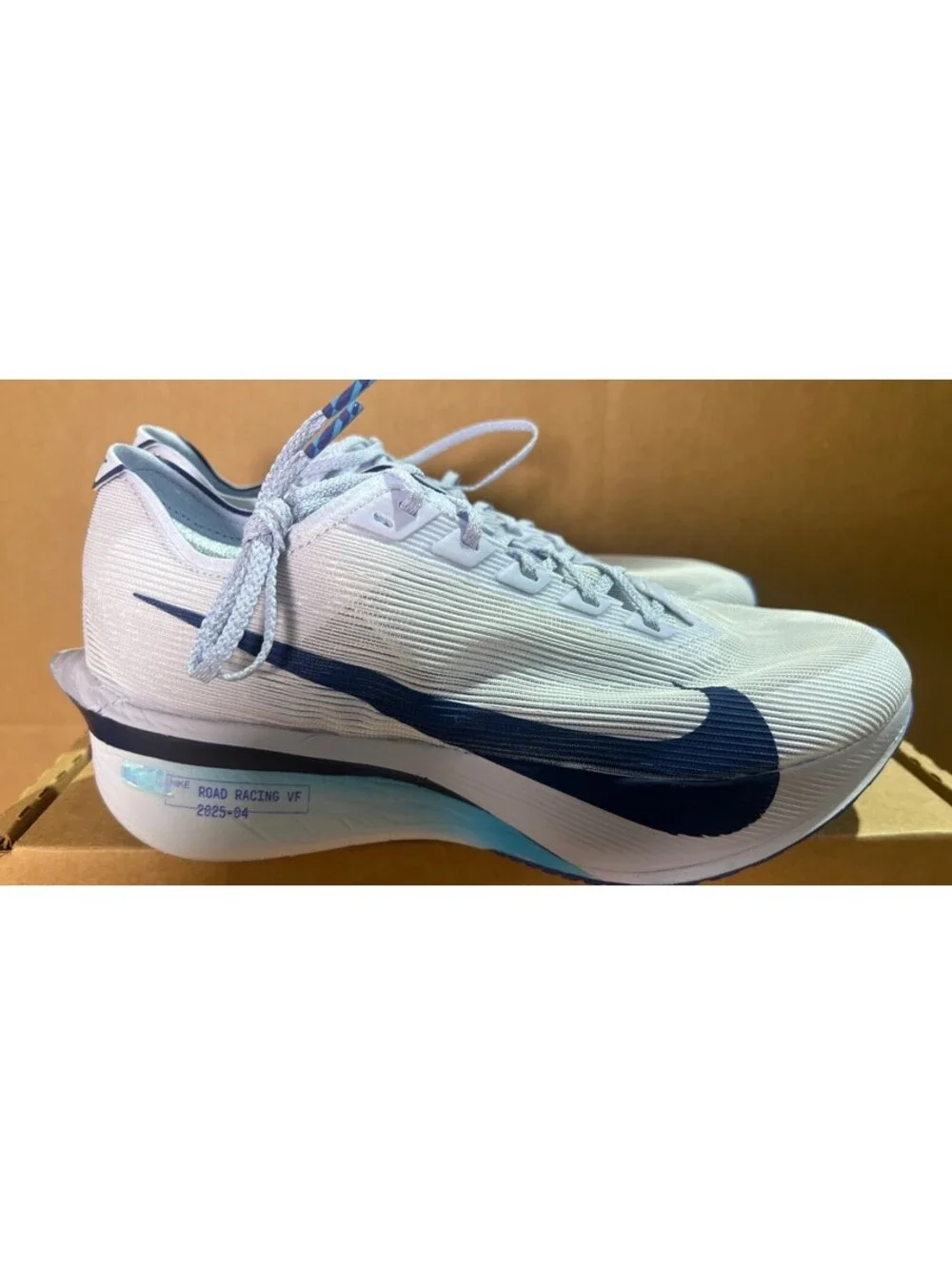 Men's 8 -Nike ZoomX VaporFly Next% 4 Ghost Blue Void-Persian Violet HF6414-001
